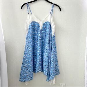 Chloah Blue Floral Lace Trim Tunic Tank Size Small